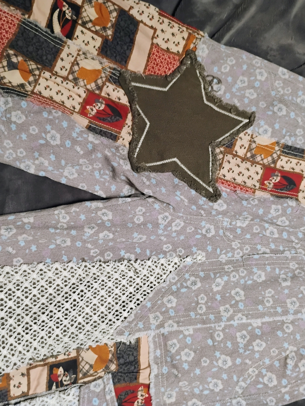 POL Light Gray Floral Patchwork Wide-Leg Jeans with Star Patch